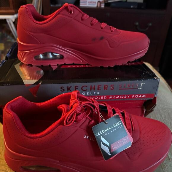 SKECHERS Uno Stand on Air Sneakers in Red, Size 11 Wide New in Box with Callout - Picture 8 of 12